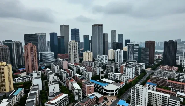 企业管理系统选型中的关键考量因素分析